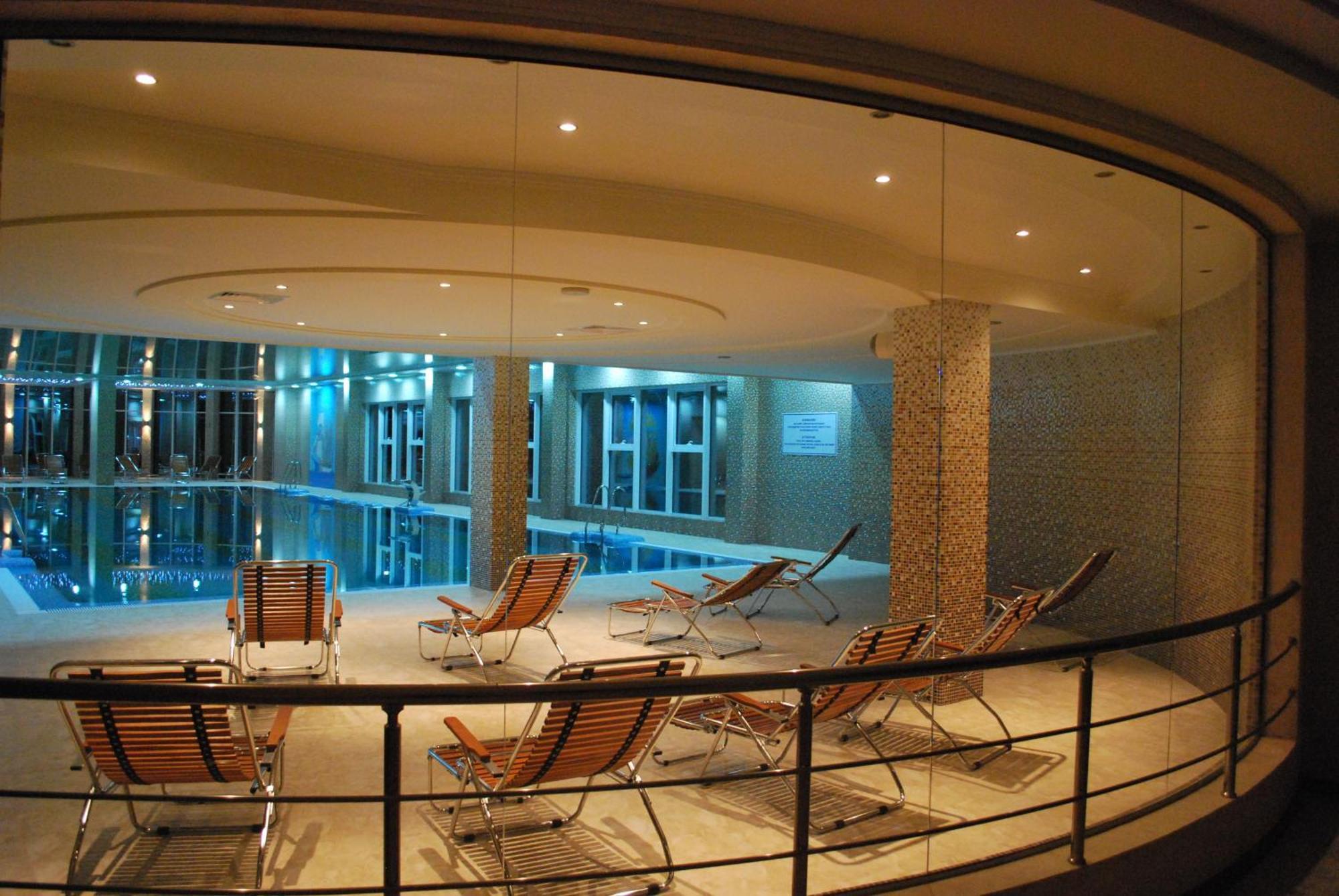 Grand-Marine Hotel & Spa Burlach'ya Balka Exterior photo