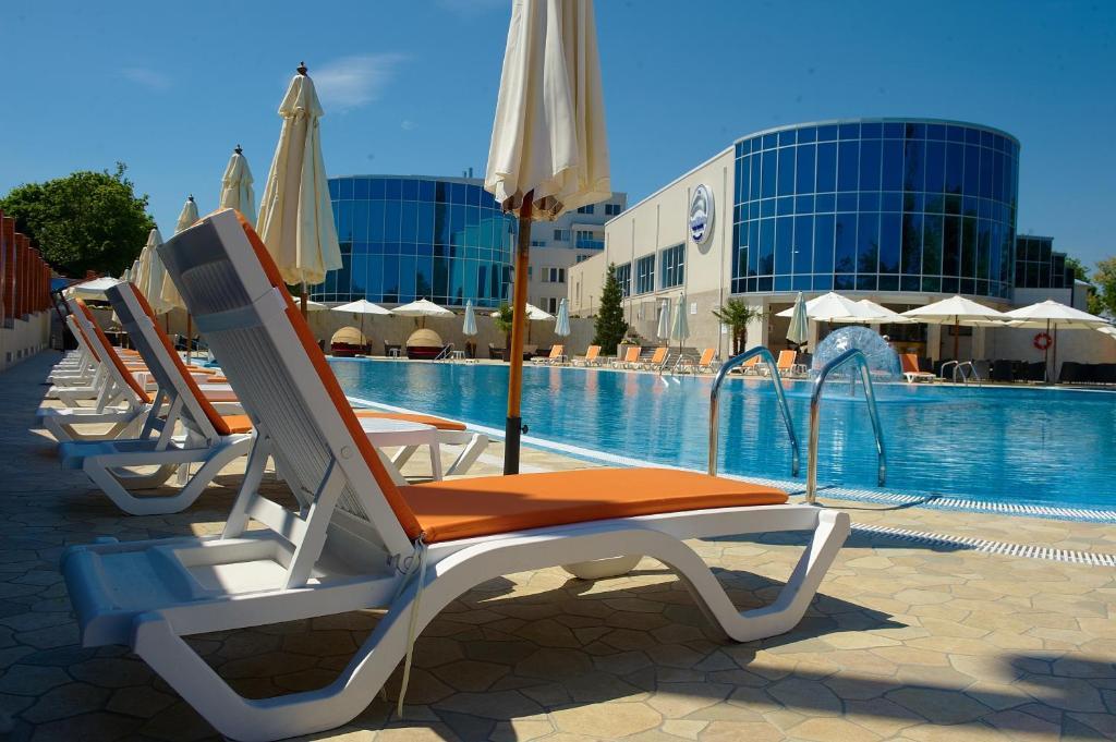 Grand-Marine Hotel & Spa Burlach'ya Balka Exterior photo